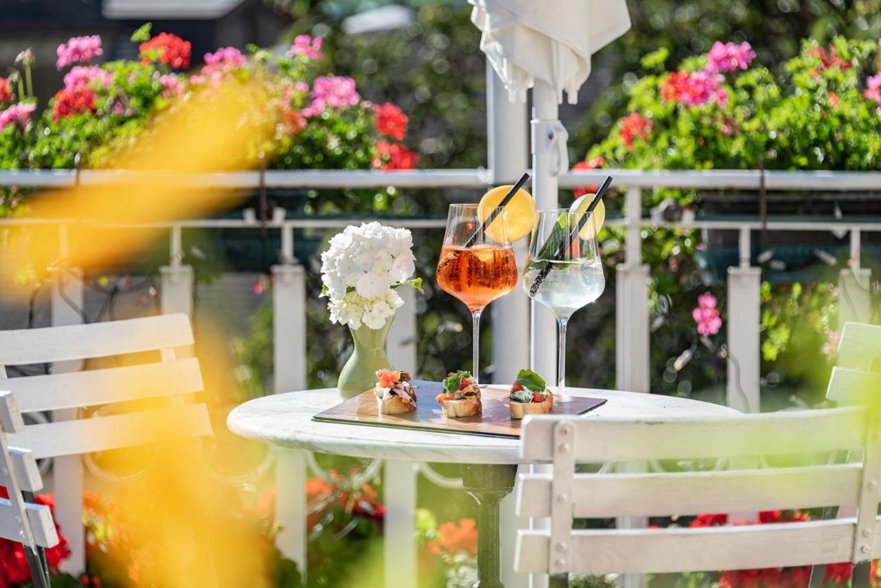 Hotel Weisse Lilie - B&B Rio di Pusteria Екстериор снимка