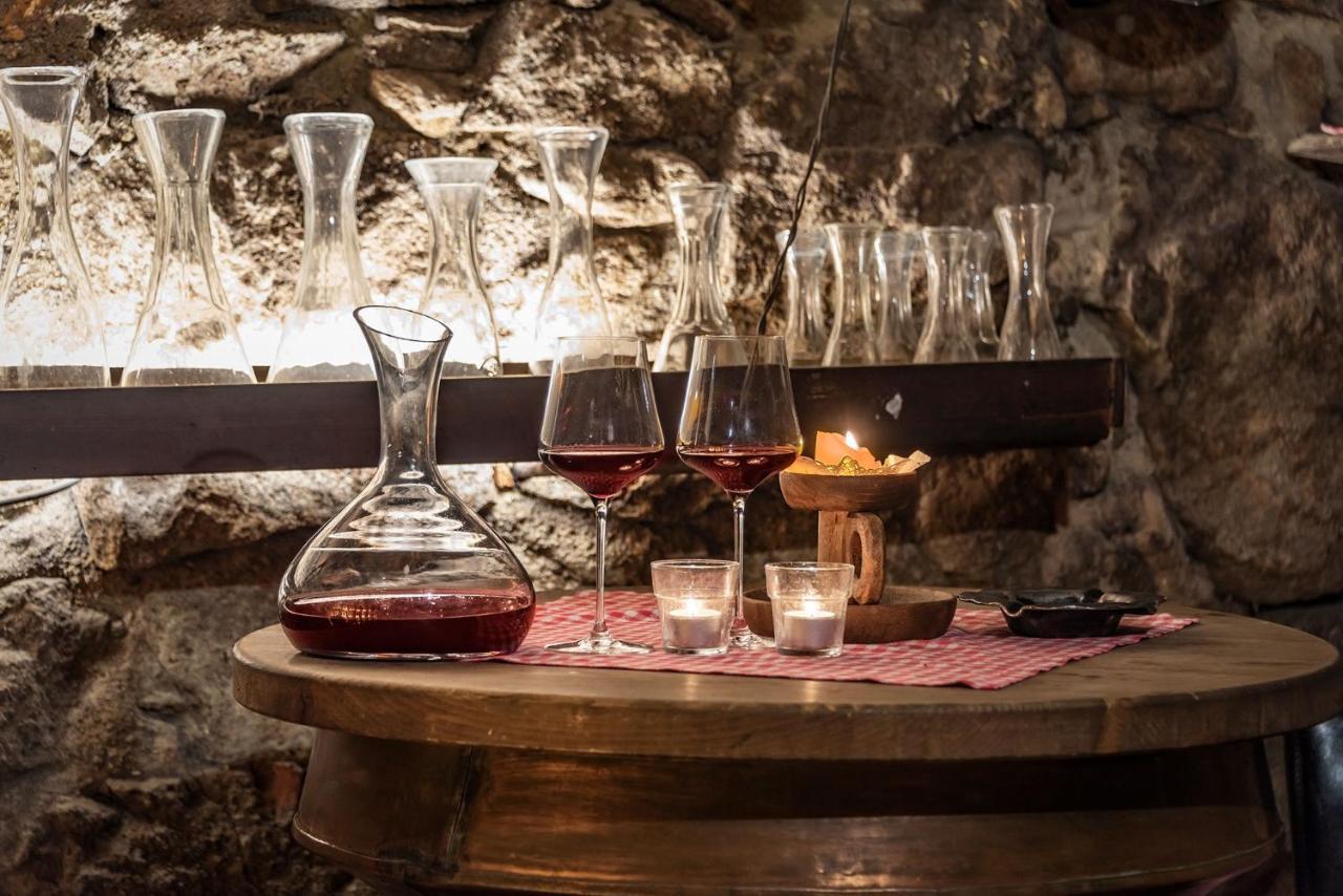 Hotel Weisse Lilie - B&B Rio di Pusteria Екстериор снимка